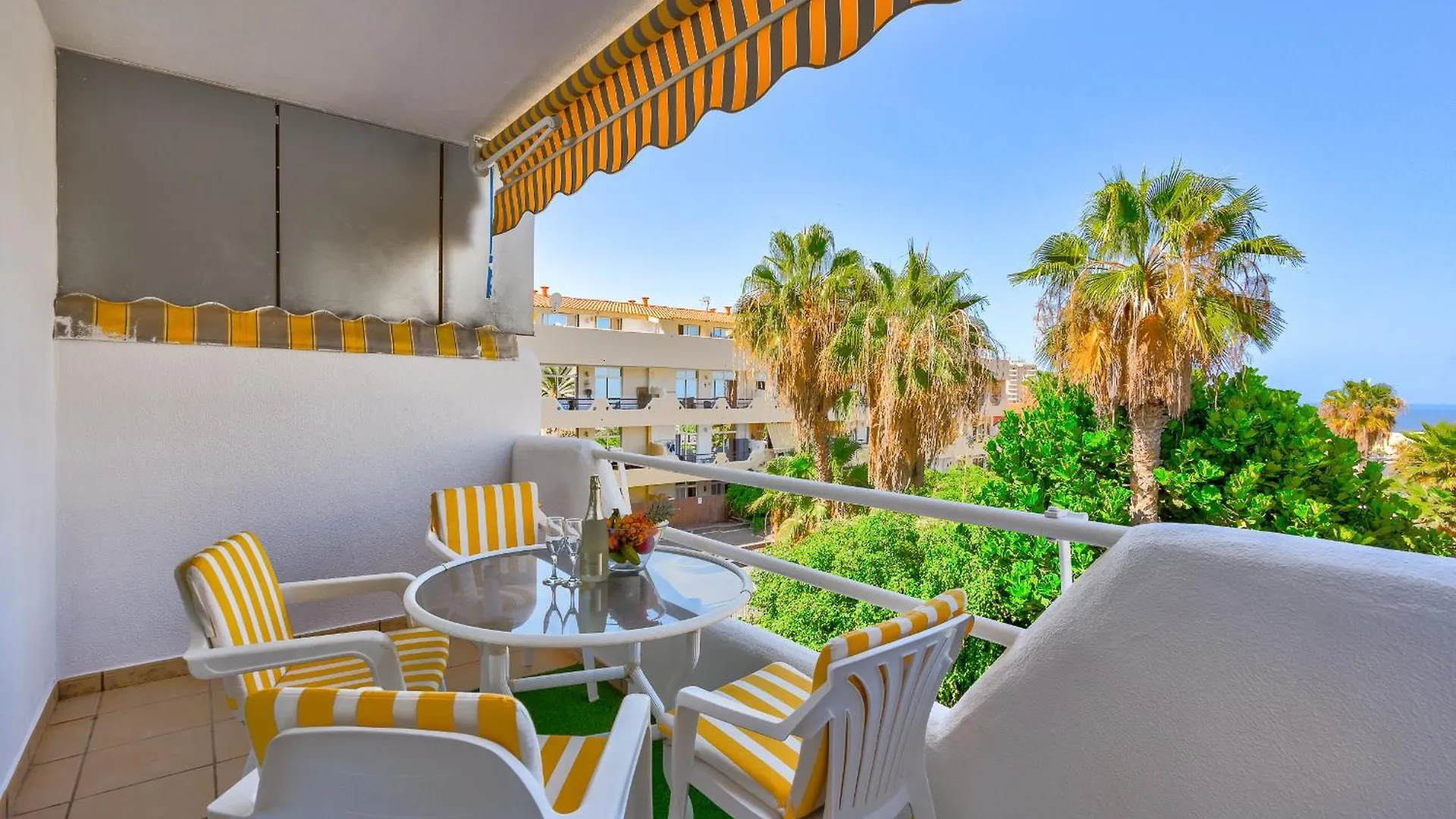 Blue Horizon Apartment In Playa Paraiso